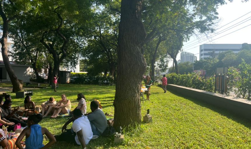 Sunday Potluck in the Park: the last one of 2025